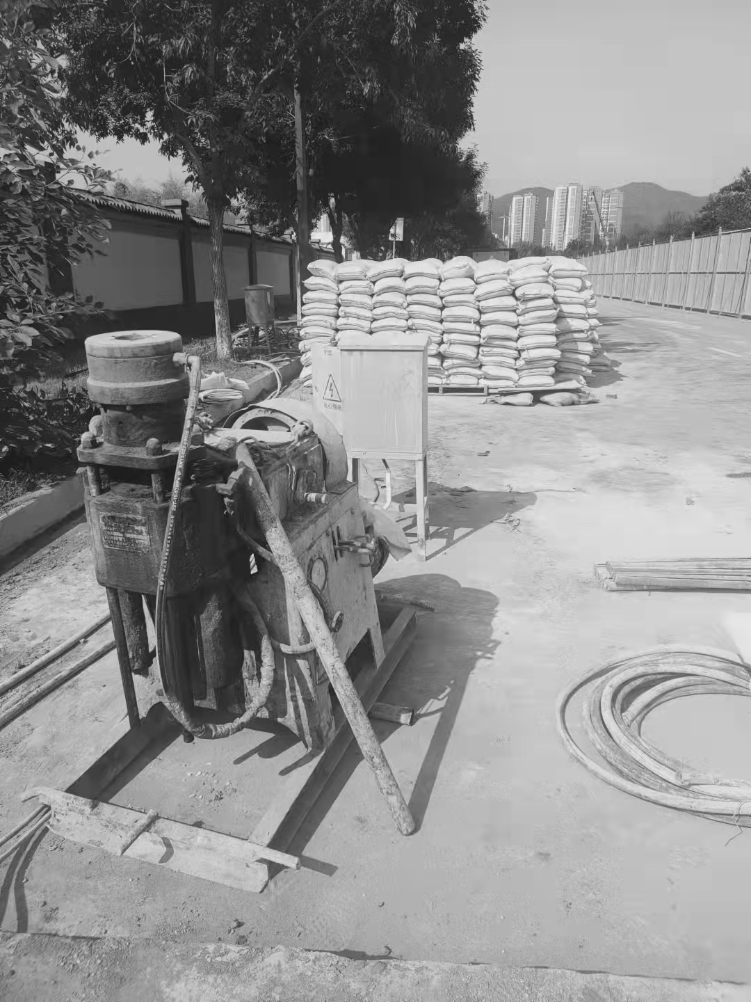 康定场区重载车疑难路基处理方案